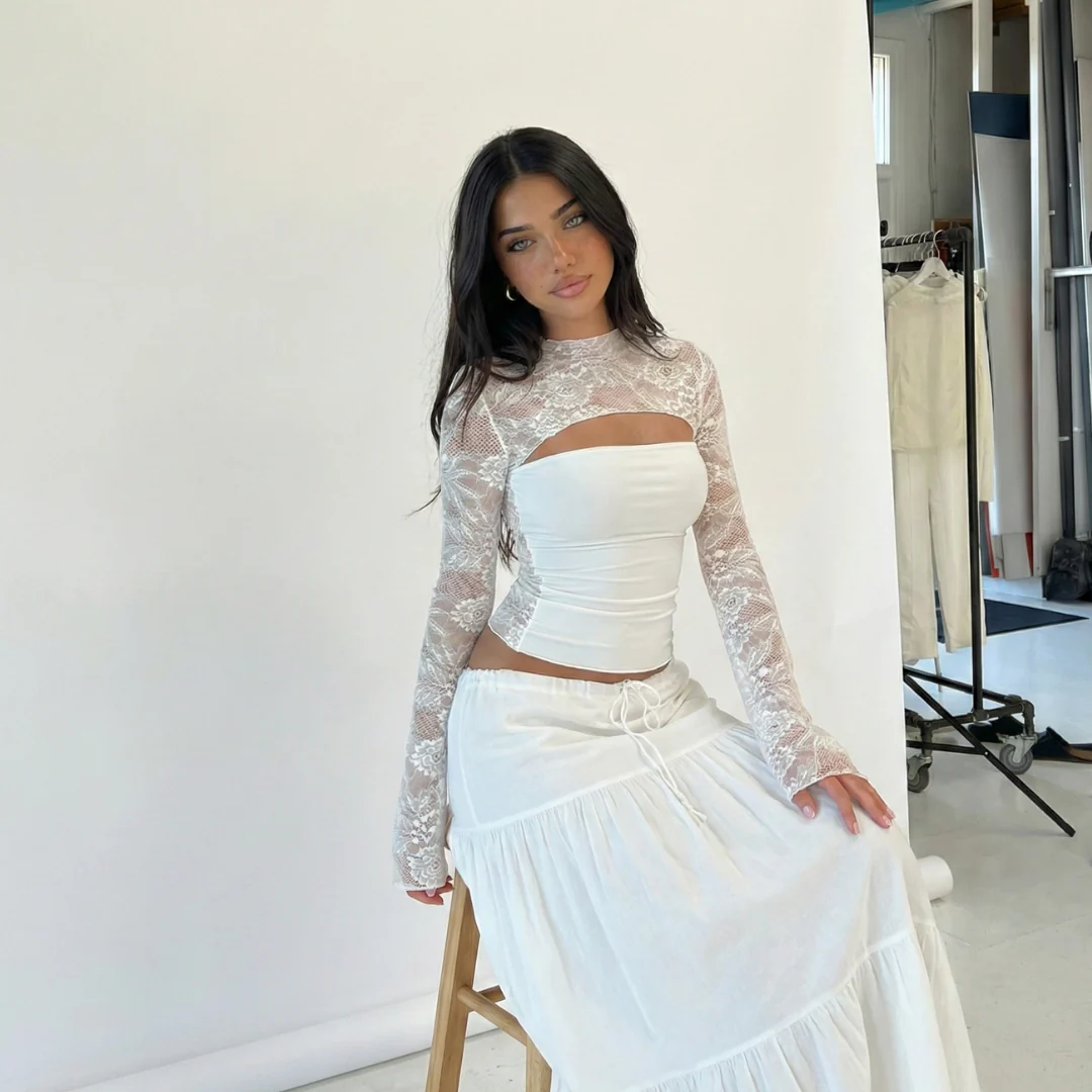 ISADORA LACE TOP